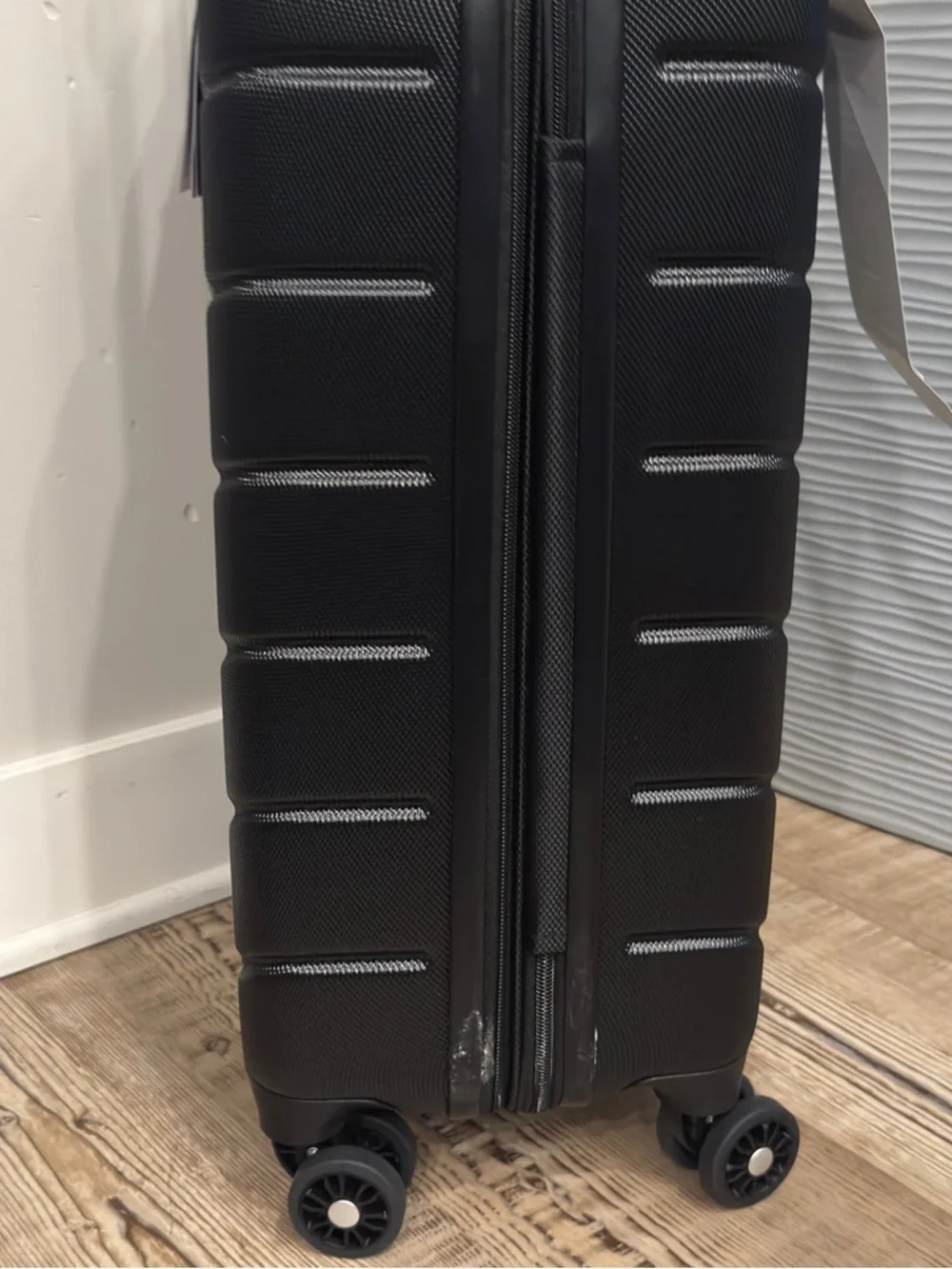 Skyway Epic 2.0 Hardside Carry-On 22 TSA Suitcase Hard Shell Luggage - Black